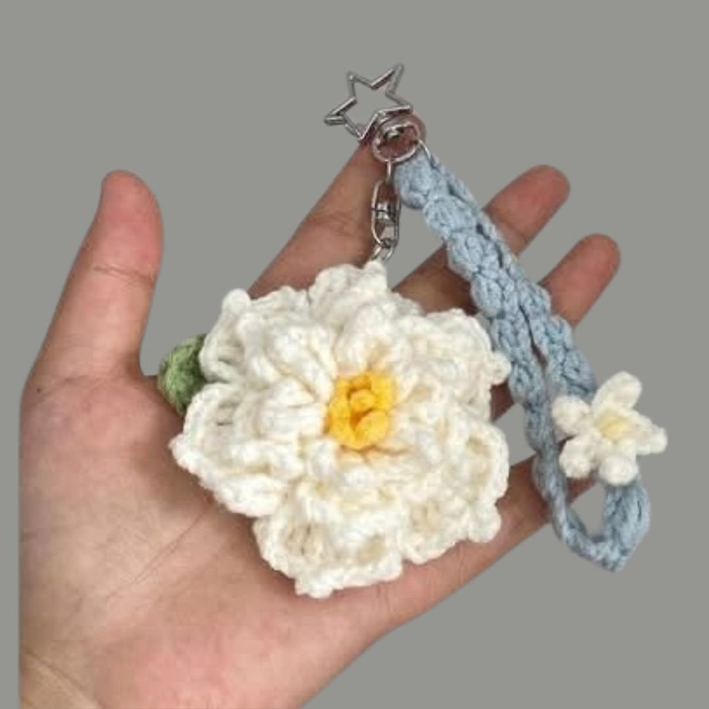 flower keychain crochet pattern